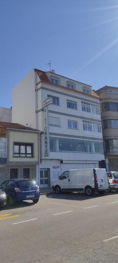 Apartamentos Orillamar О Грове Екстериор снимка